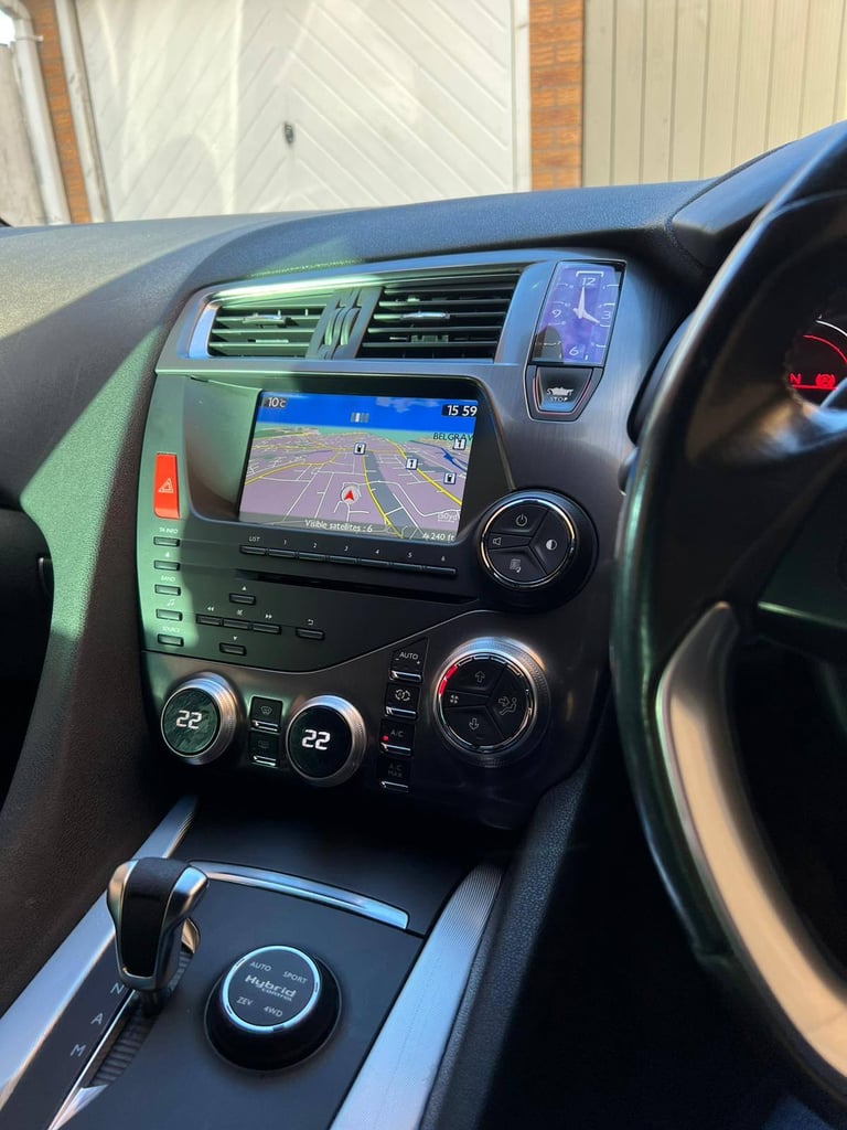 CITROEN DS5 HYBRID 4 2.0 DIESEL AND SELF CHARGE ELECTRIC , 62 REG, 200BHP , AUTOMATIC , VGC