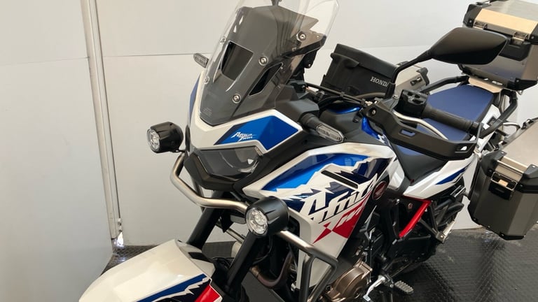 2025 Honda Africa Twin (23MY) Honda Africa Twin CRF1100L Manual DUEL Petrol Manual