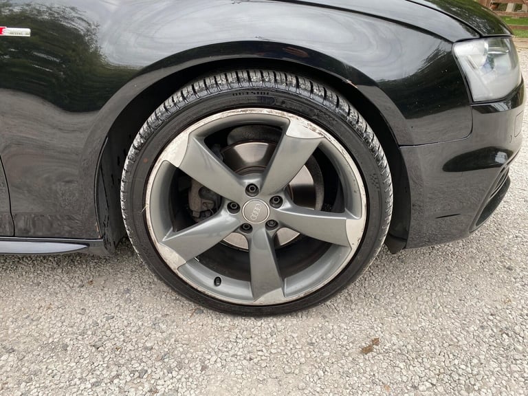 2013 Audi A4 2.0 TDI Black Edition Multitronic Euro 5 (s/s) 4dr SALOON Diesel Automatic