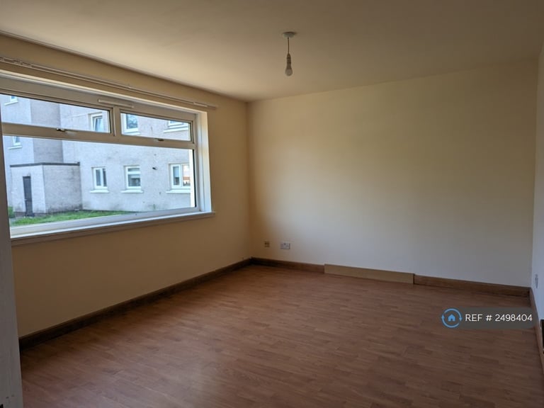 4 bedroom house in Maclean Square, Glasgow, G51 (4 bed) (#2498404)