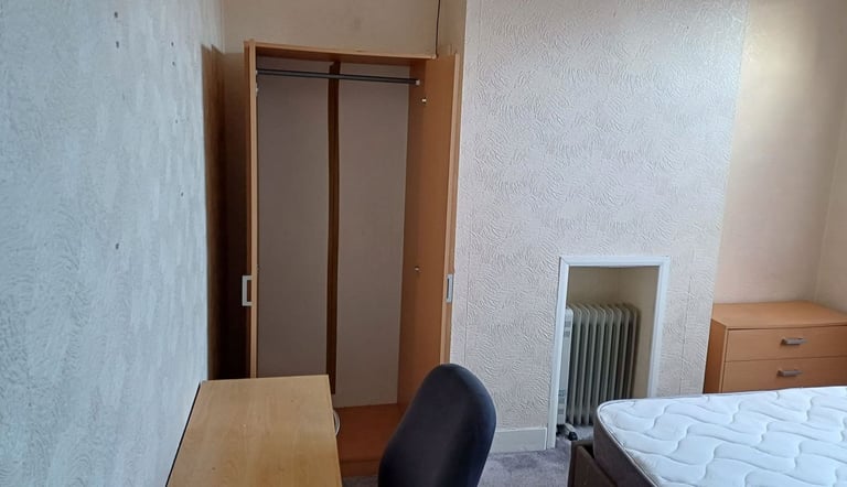 Double Room to Let