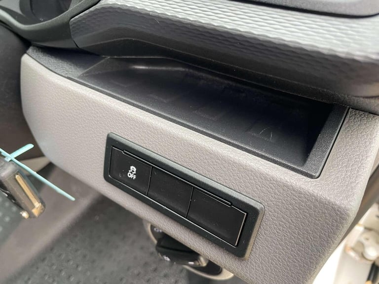 VOLKSWAGEN TRANSPORTER 2.0 TDI T28 Startline FWD LWB Euro 6 (s/s) 5dr 2021