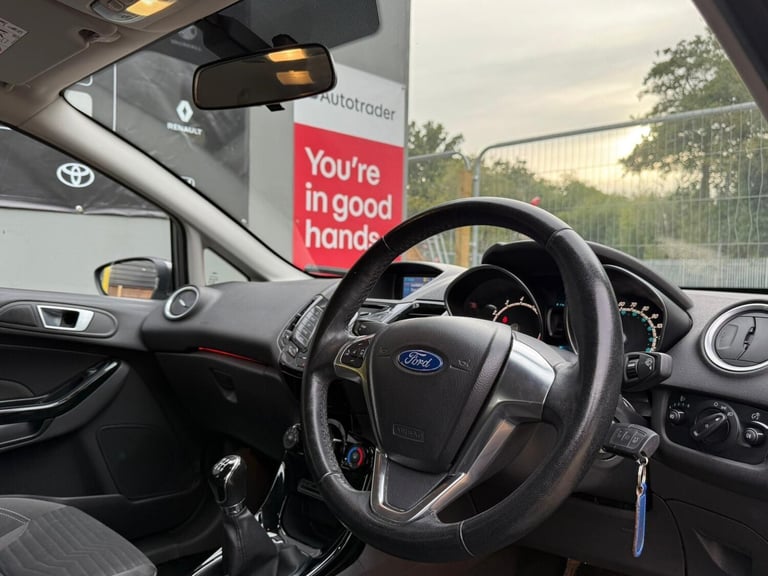 2015 Ford Fiesta 1.25 Zetec Euro 6 5dr HATCHBACK Petrol Manual