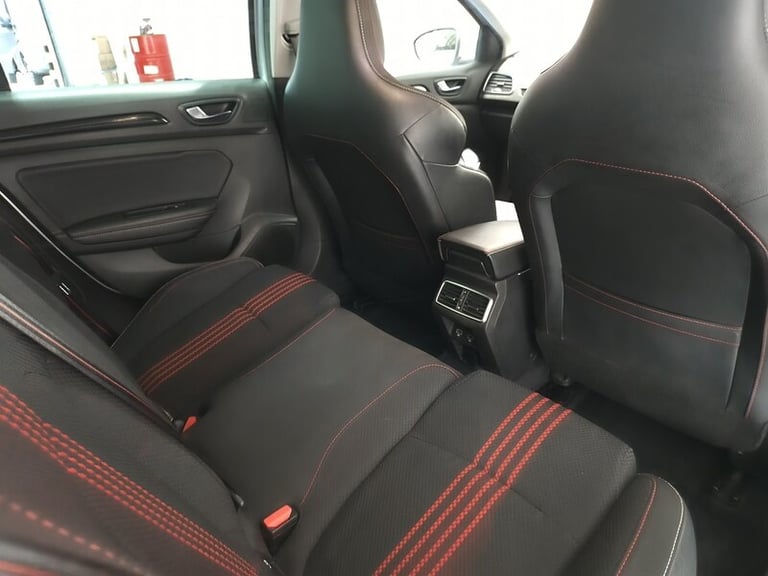 2021 Renault Megane 1.3 TCE R.S.Line 5dr Auto ESTATE PETROL Automatic
