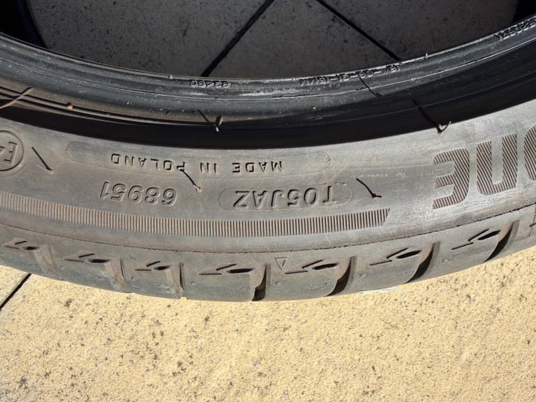 3x good tread Bridgestone Turanza T005 225/40R18 tyres
