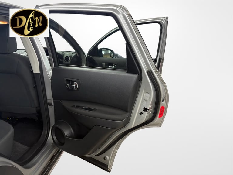 2008 Nissan Qashqai 1.6 Visia 5dr HATCHBACK Petrol Manual