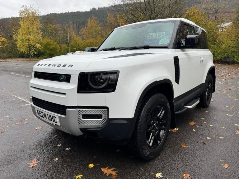 image for 2024 Land Rover Defender 3.0 D250 HSE 90 3dr Auto ESTATE DIESEL Automatic