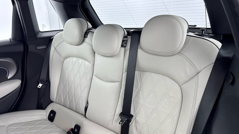 2023 MINI Hatch 1.5 Cooper Exclusive 5dr Auto Petrol Hatchback Hatchback Petrol Automatic