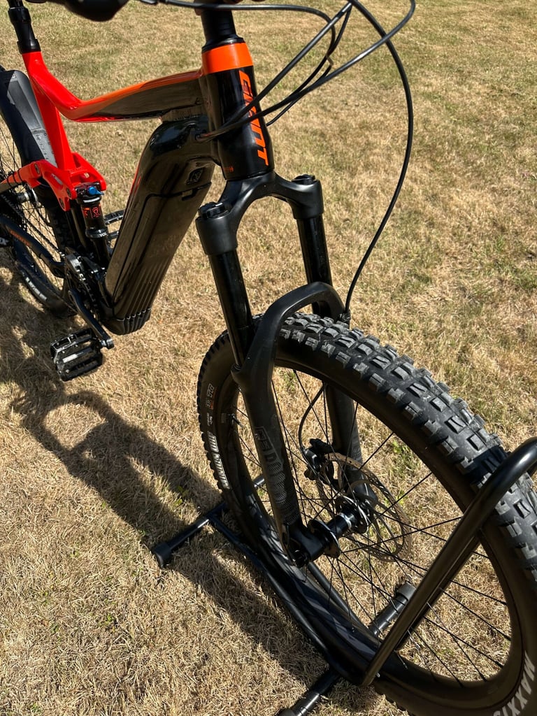 2025 GIANT CYCLES TRANCE E+ XL Pro Frame with Speedbox E-Bike Electric Manual