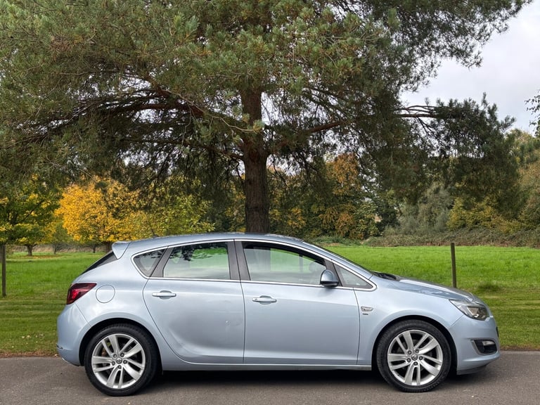 2015 Vauxhall Astra 2.0 CDTi 16V ecoFLEX SRi 5dr HATCHBACK Diesel Manual