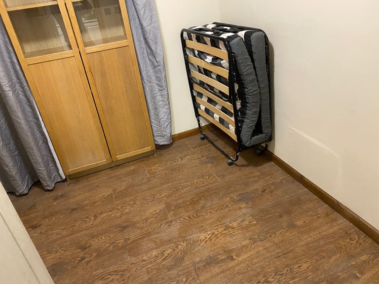 Budget single room in sn5 