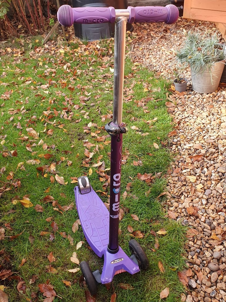 image for Purple Maxi Micro three wheels scooter brake clean grips 