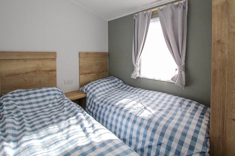 Willerby Midhurst 2024 static caravan + decking at New Beach, Dymchurch, Kent