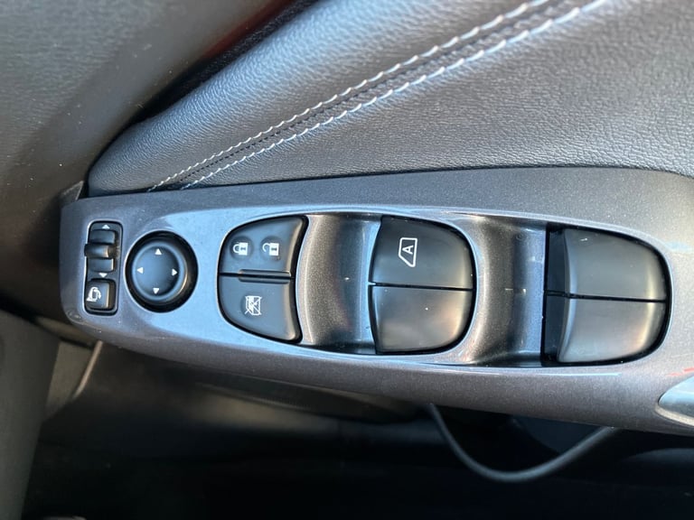 2022 Nissan Juke 1.0 DiG-T 114 Tekna 5dr Hatchback PETROL Manual