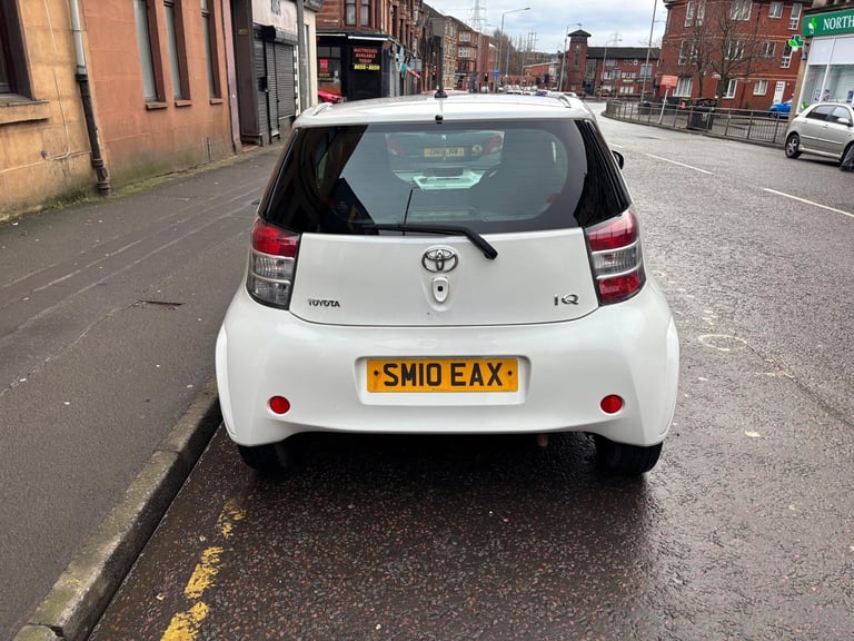 image for Toyota, IQ, Hatchback, 2010, Manual, 998 (cc), 3 doors