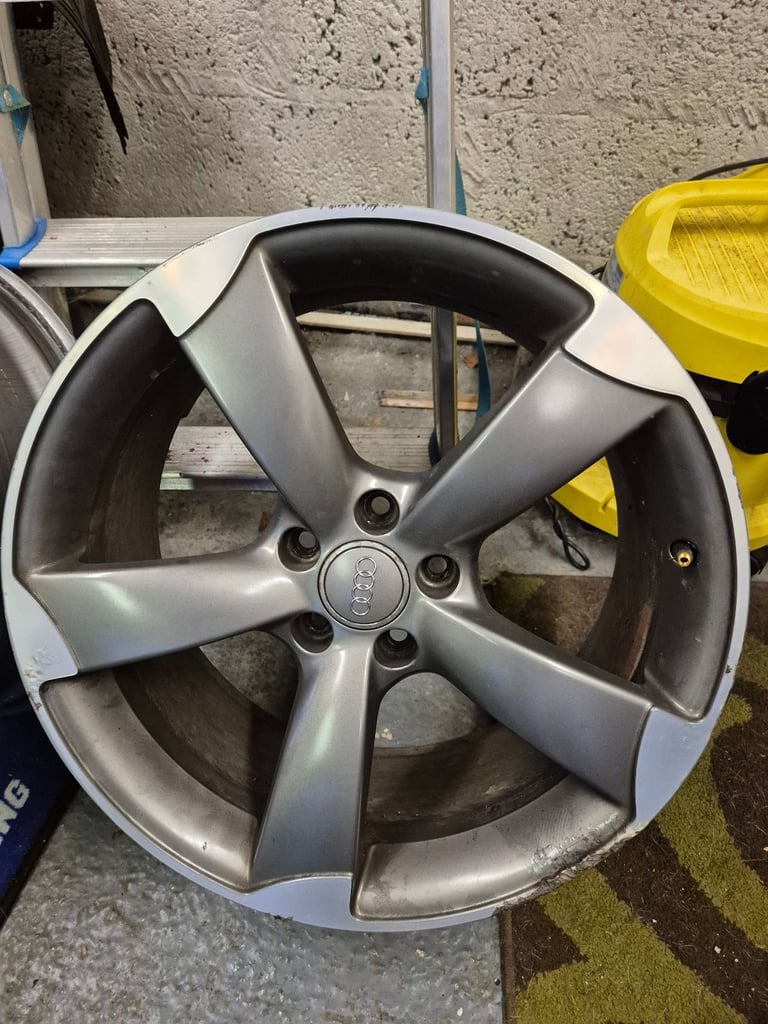 TTRS Alloy wheels 