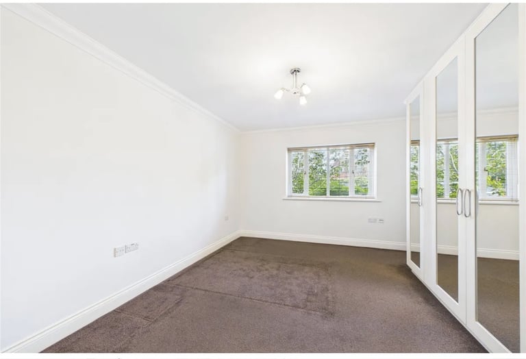 2 bedroom 2 bathroom property to rent shoppenhangers road Maidenhead 
