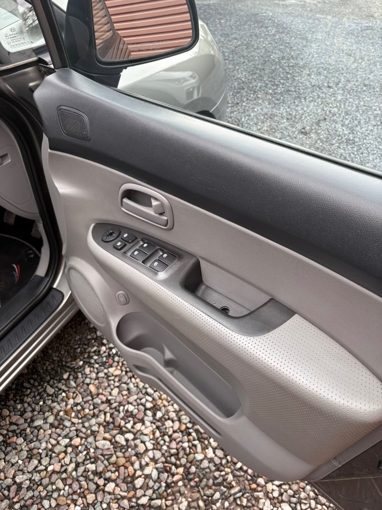 Kia, CARENS, MPV, 2010, Manual, 1591 (cc), 5 doors