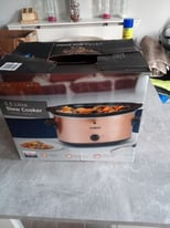 Tower slow cooker