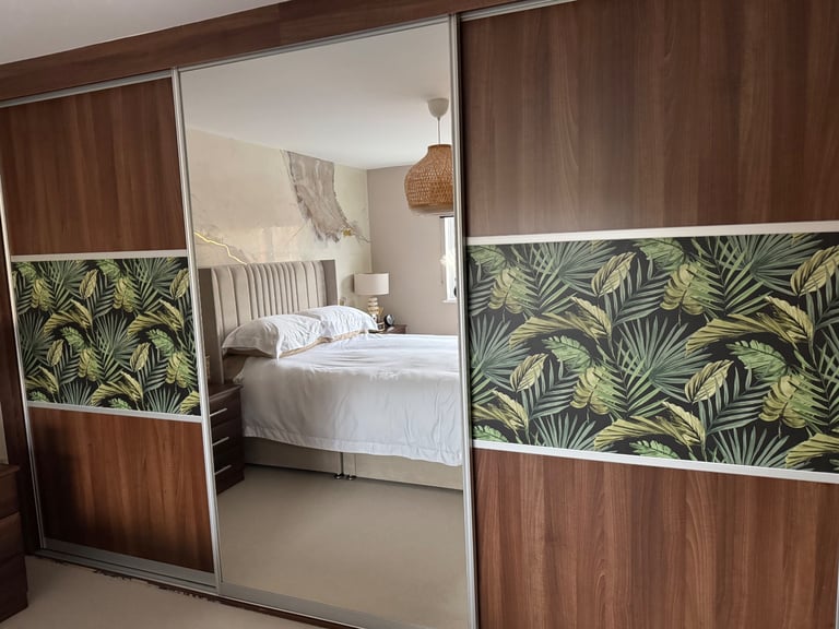 Free sliding wardrobe doors 