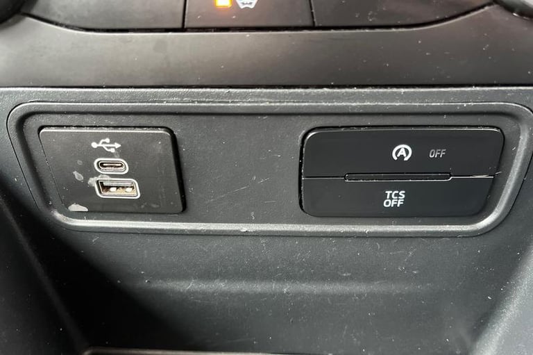 2022 Ford Ecosport 1.0 EcoBoost 125 ST-Line 5dr, Parking sensors, Reverse Camera, Sat Nav, Med Ha...