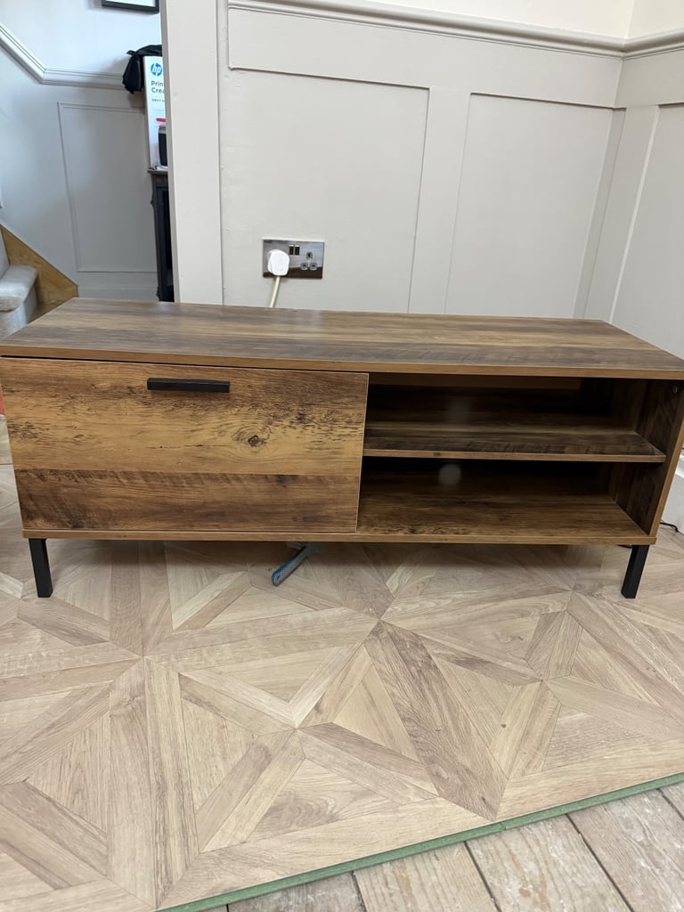 Tv cabinet