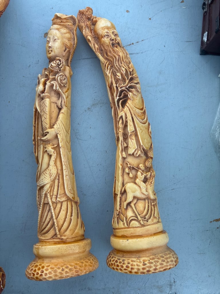 Chinese figures 