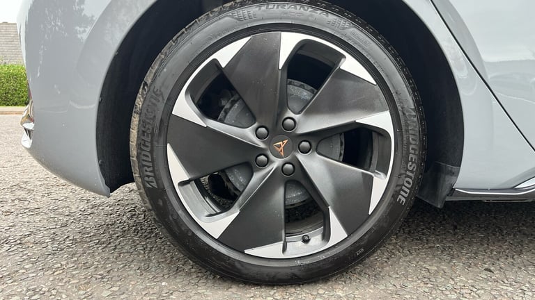 2025 Cupra Born 170kW e-Boost V1 59kWh 5dr Auto Electric Hatchback Hatchback Electric Automatic