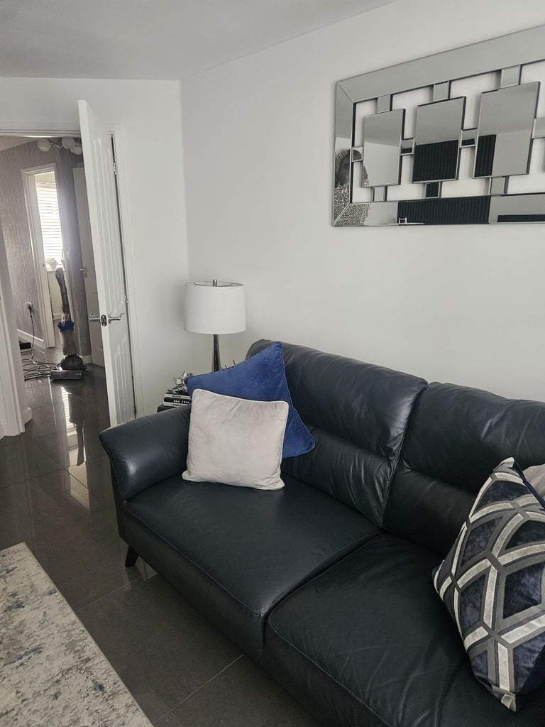 Sofa set