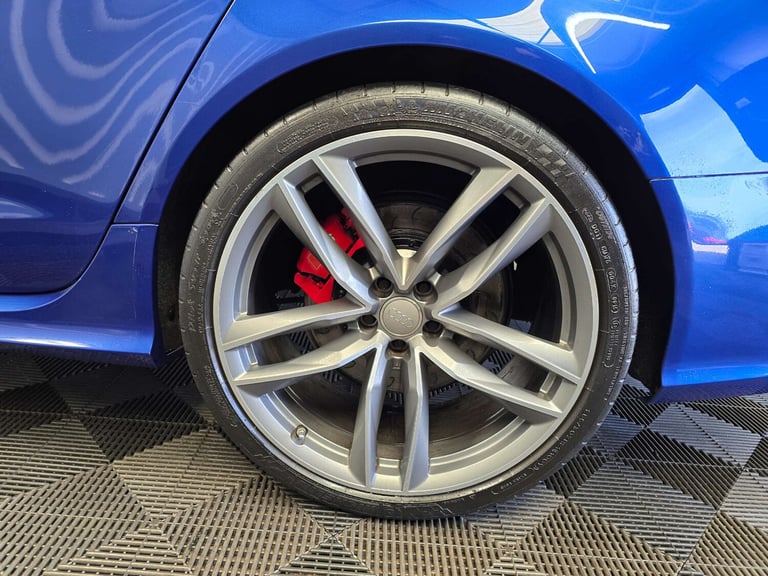 2015 Audi RS6 Avant 4.0 TFSI V8 Estate 5dr Petrol Tiptronic quattro Euro 6 (s/s) (560 ps) Estate ...
