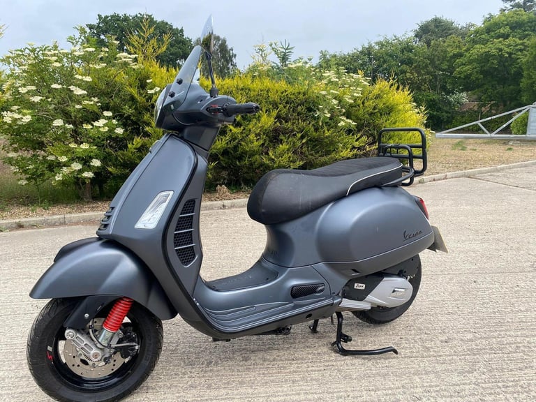 image for 2023 23 PIAGGIO VESPA GTS 125 SUPERSPORT GTS125 SCOOTER GREY 3k MILES - VAT INC
