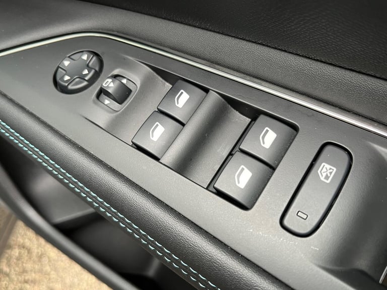 2021 Peugeot 3008 1.5 BlueHDi Allure Premium SUV 5dr Diesel EAT Euro 6 (s/s) (130 ps) HATCHBACK D...