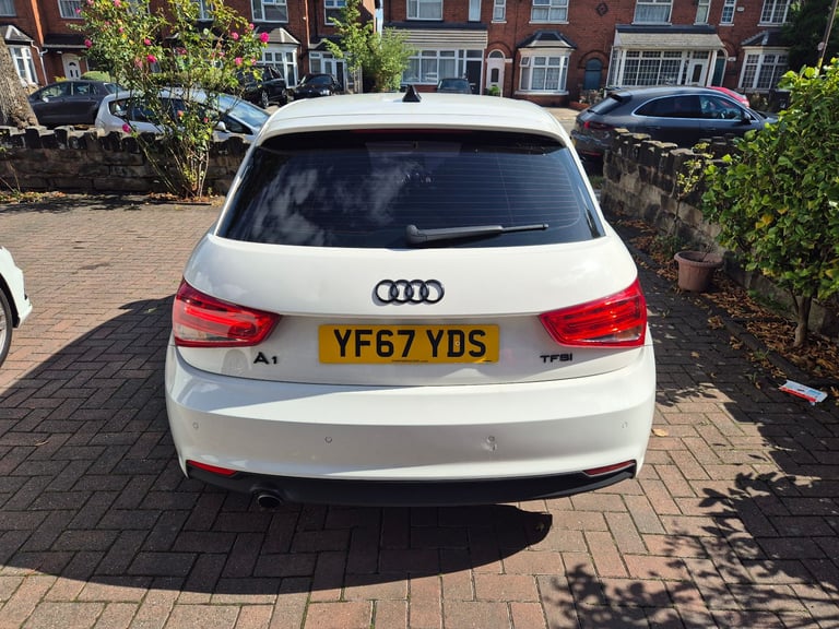 Audi, A1, Hatchback, 2017, Manual, 999 (cc), 5 doors