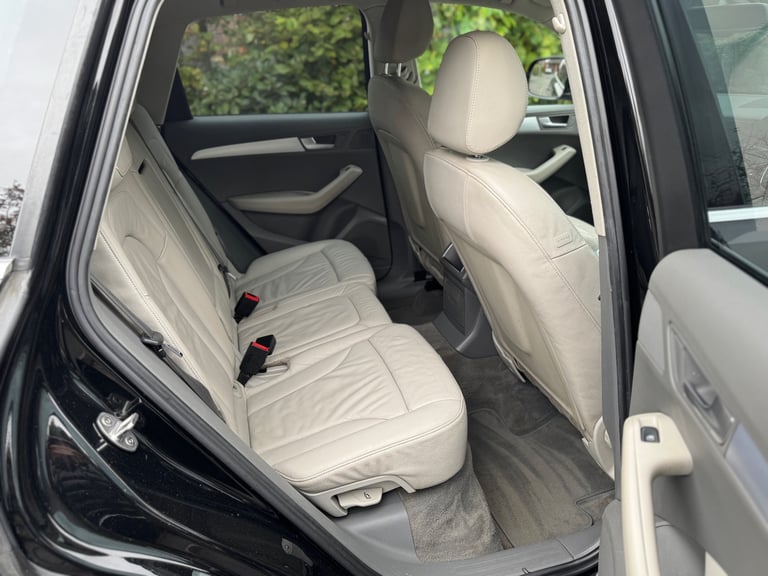 Audi, Q5, Estate, 2011, Manual, 1968 (cc), 5 doors