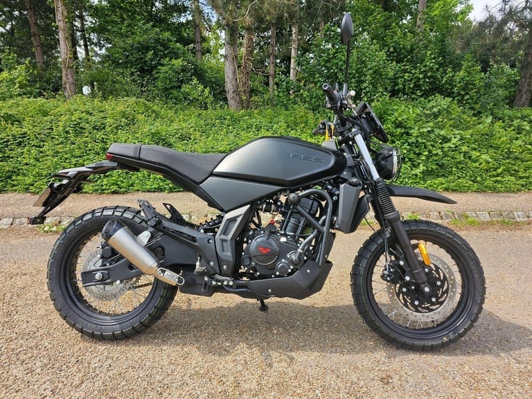 LEXMOTO RSS 125 SCRAMBLER 2025 Petrol Manual in Grey