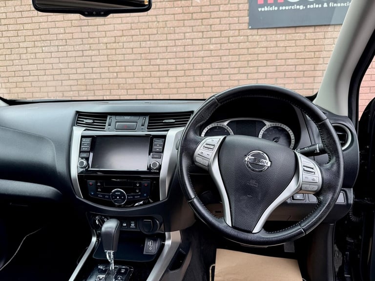2020 Nissan Navara 2.3 dCi N-Guard Auto 4WD Euro 6 4dr PICK UP Diesel Automatic