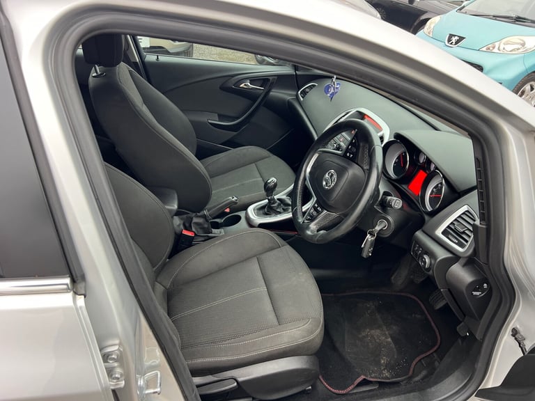 2015 Vauxhall Astra 2.0 CDTi 16V ecoFLEX SRi [165] 5dr HATCHBACK Diesel Manual