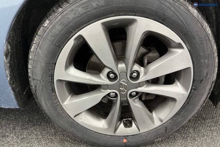 2017 Hyundai i20 1.2 Premium Nav 5dr HATCHBACK PETROL Manual