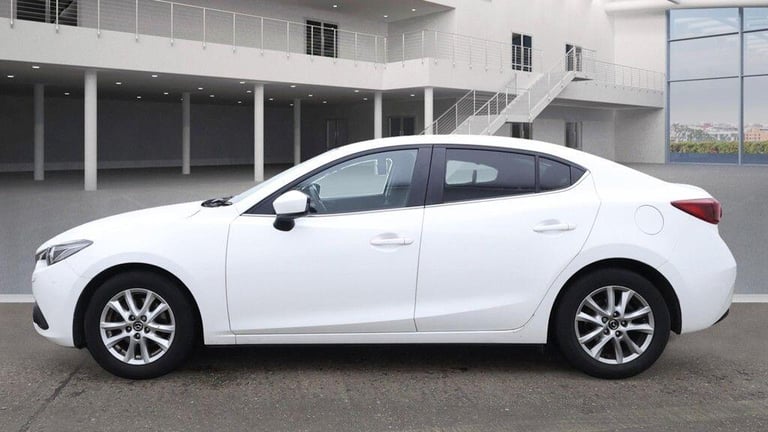 2015 Mazda Mazda3 2.0 SE-L Nav 4dr SALOON PETROL Manual
