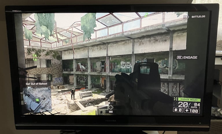 Toshiba 42 inch LCD TV + Xbox 360 bundle (console+controller+games+cables+TV+remote)