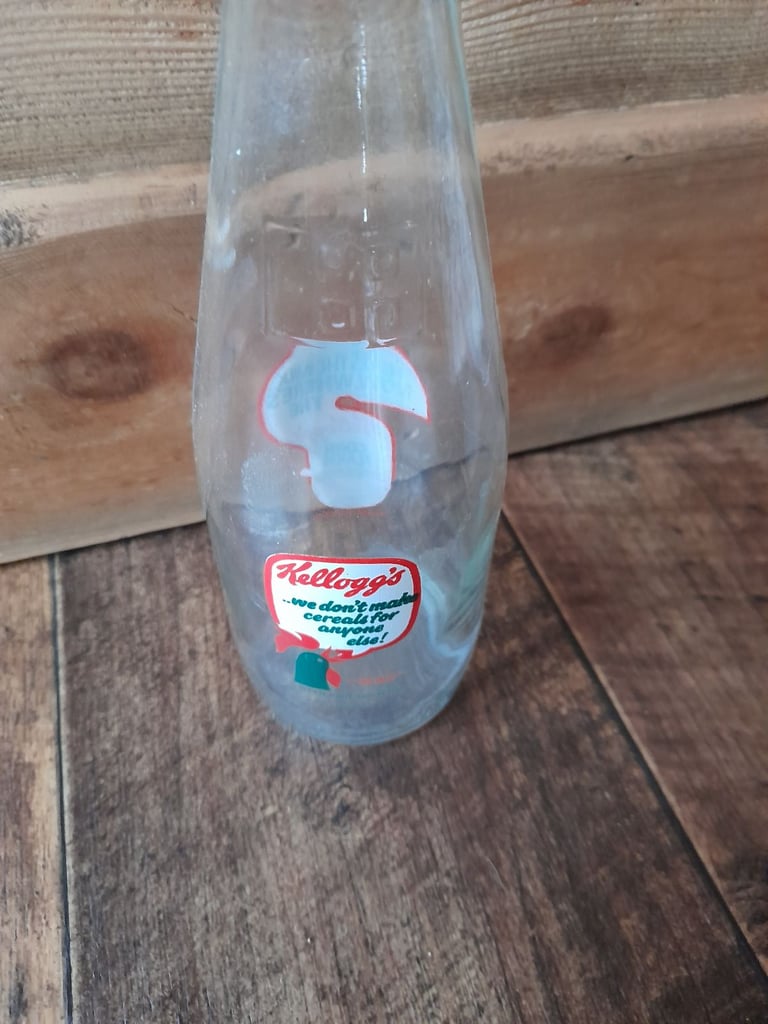 Milk bottle 