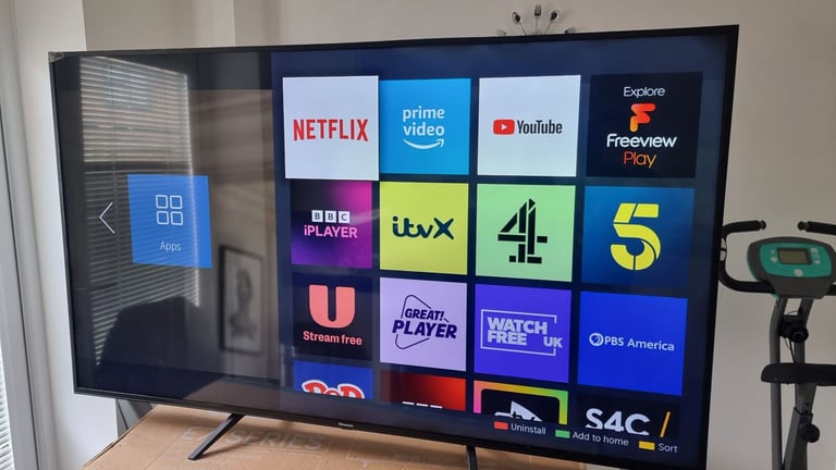 HISENSE 65 INCH SMART 4K UHD HDR LED TV WITH WIFI, FREEVIEW & FREESAT HD 