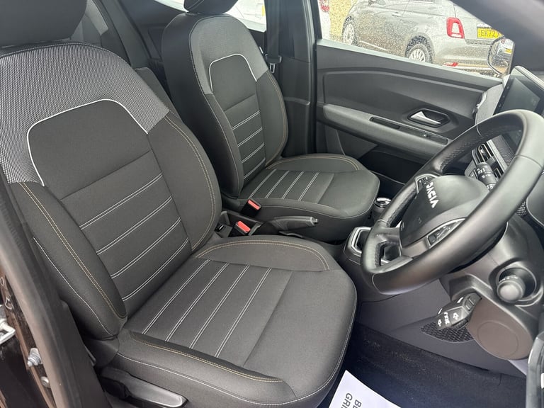 2024 Dacia Sandero Stepway 1.0 Tce Expression SUV/Crossover Petrol Manual