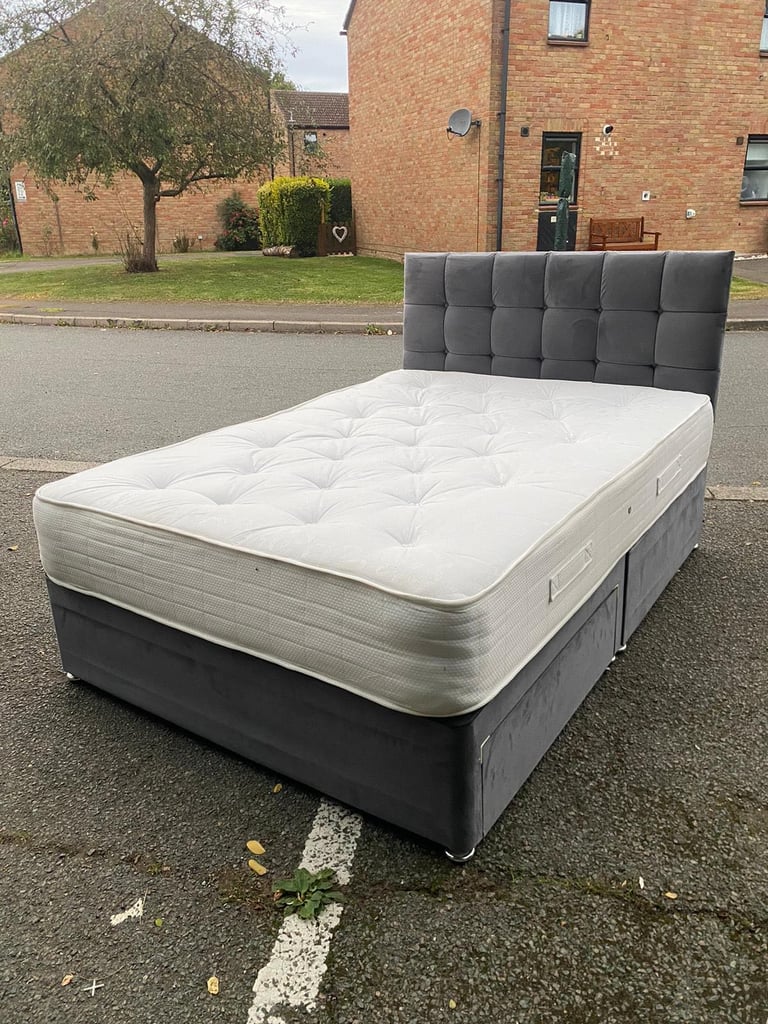 Double storage bed with mattress for £130(we can deliver)