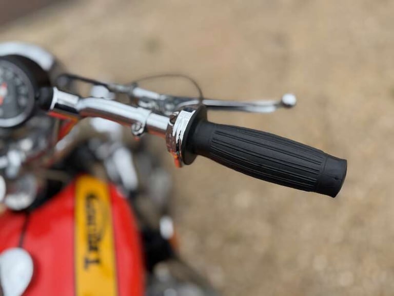 2004 Triumph X-75 HURRICANE PETROL Manual