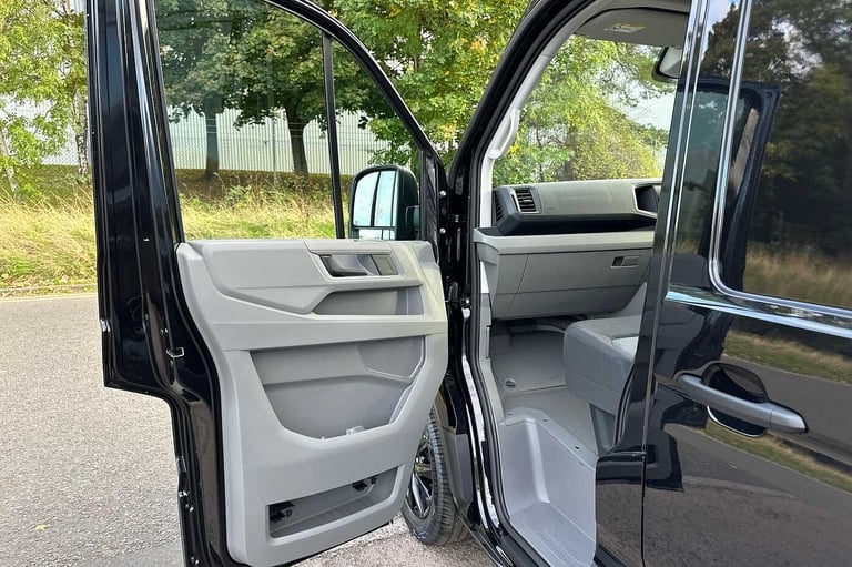 2025 Volkswagen Crafter 2.0 TDI 177PS Commerce Plus High Roof Van Auto High Roof Van Diesel Autom...