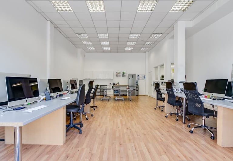 *Fulham* Private Serviced Offices: Units from 5 to 50 desks for rent SW6