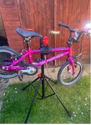 Islabikes Cnoc 14 Large Age Use 3+ Pink Colour Ready to Ride