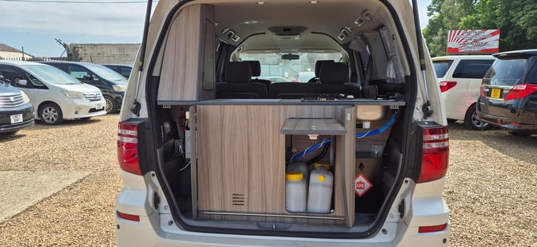TOYOTA ALPHARD 2 BERTH CAMPERVAN WITH REAR CONVERSION AND FRIDGE