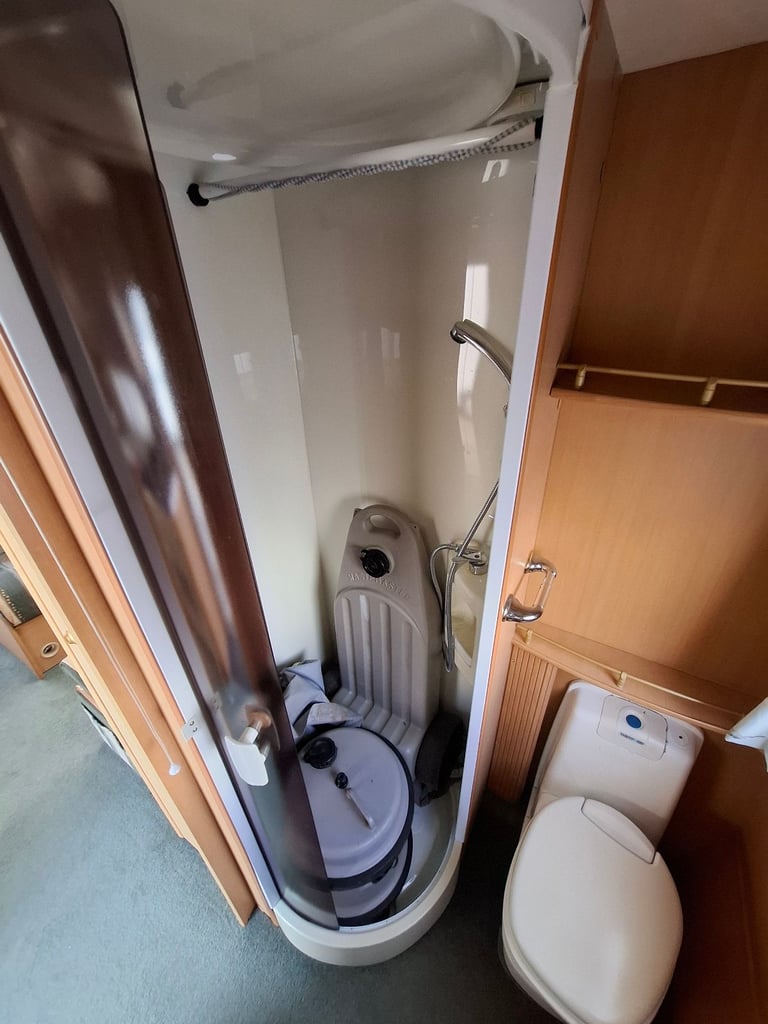 2004 ABBEY Vogue GTS 416 4 berth caravan with full size AWNING and MOTOR MOVER